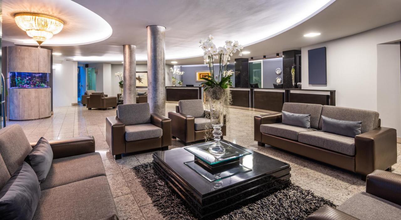 Hotel Egina เมเดยิน ภายนอก รูปภาพ