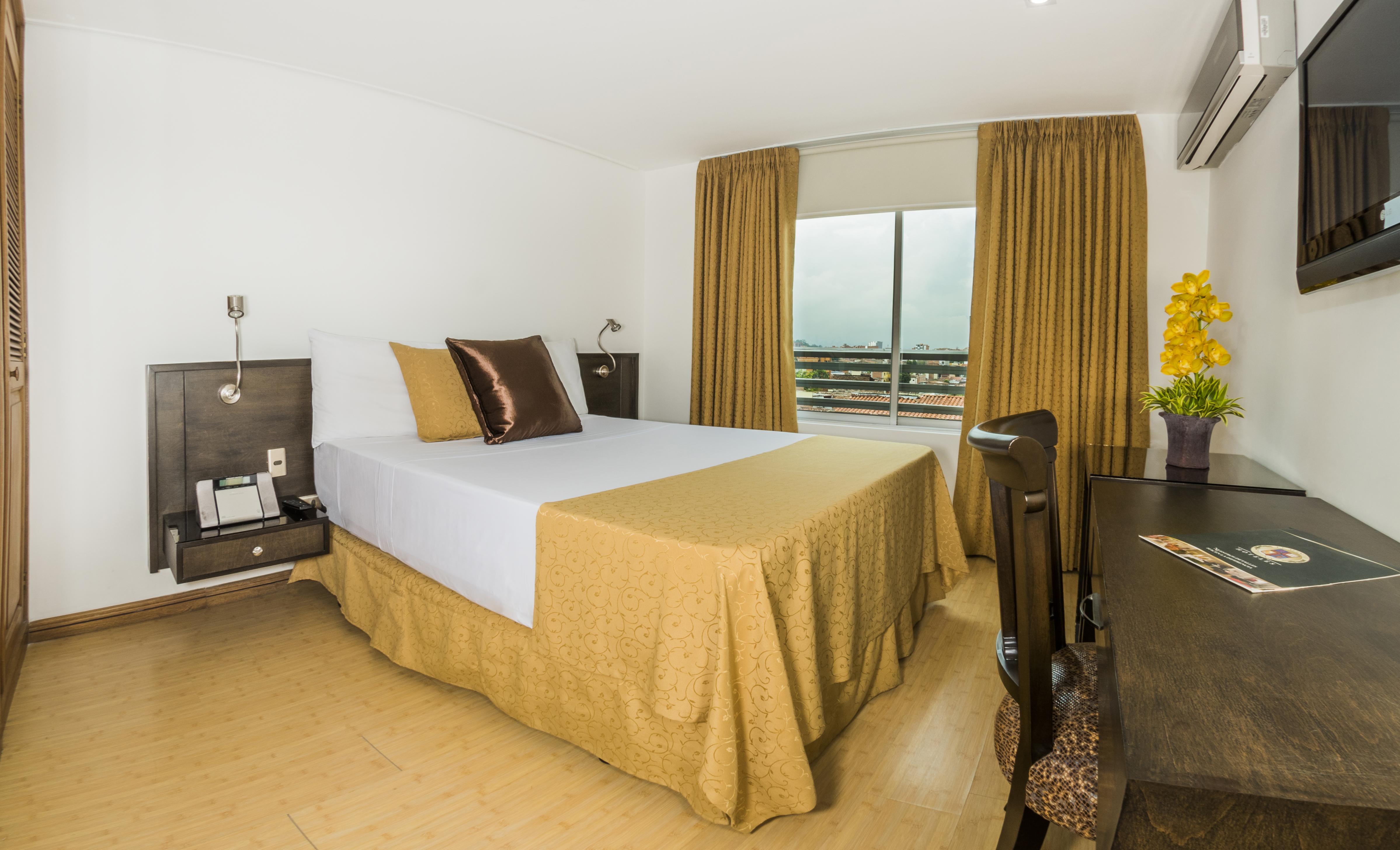 Hotel Egina เมเดยิน ภายนอก รูปภาพ